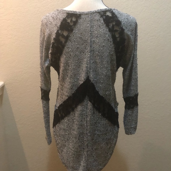 Top - Picture 2 of 2